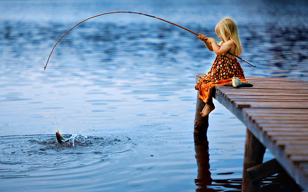 Image result for memancing ikan"